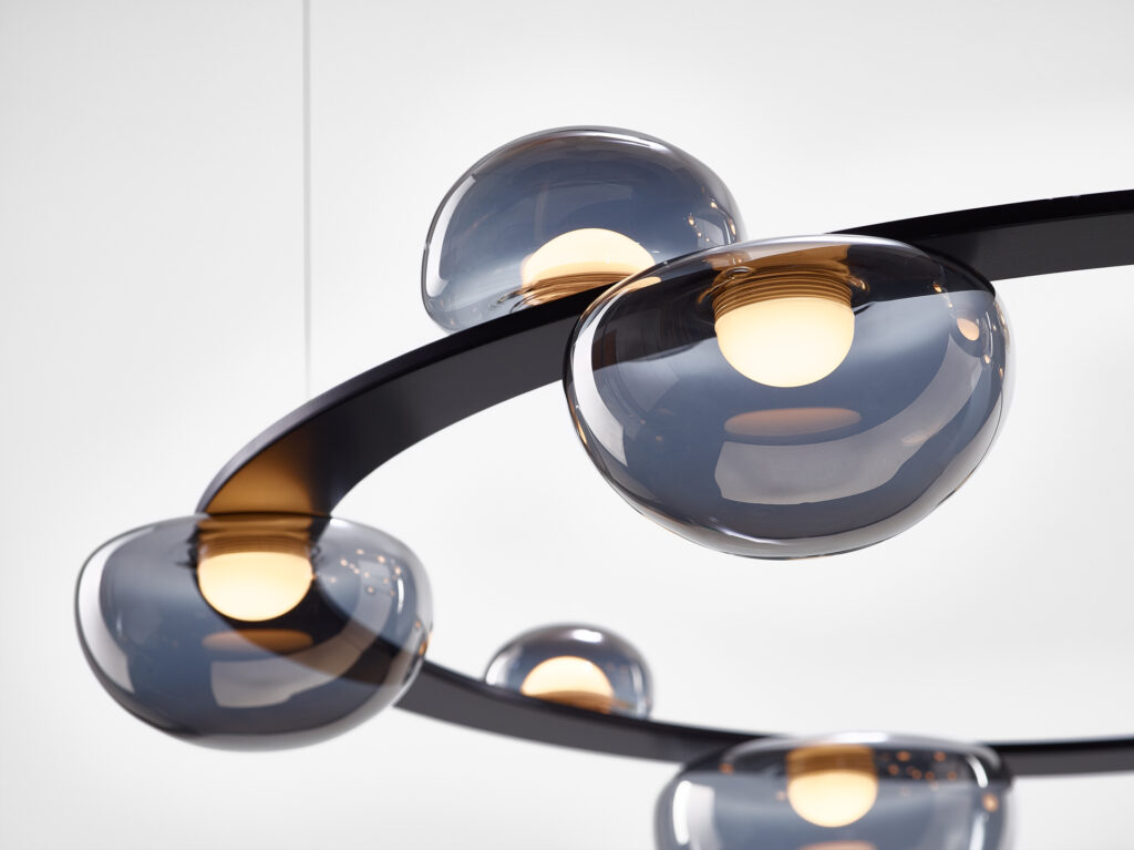 High-end glass pendant Dew Drops Circle by Bomma