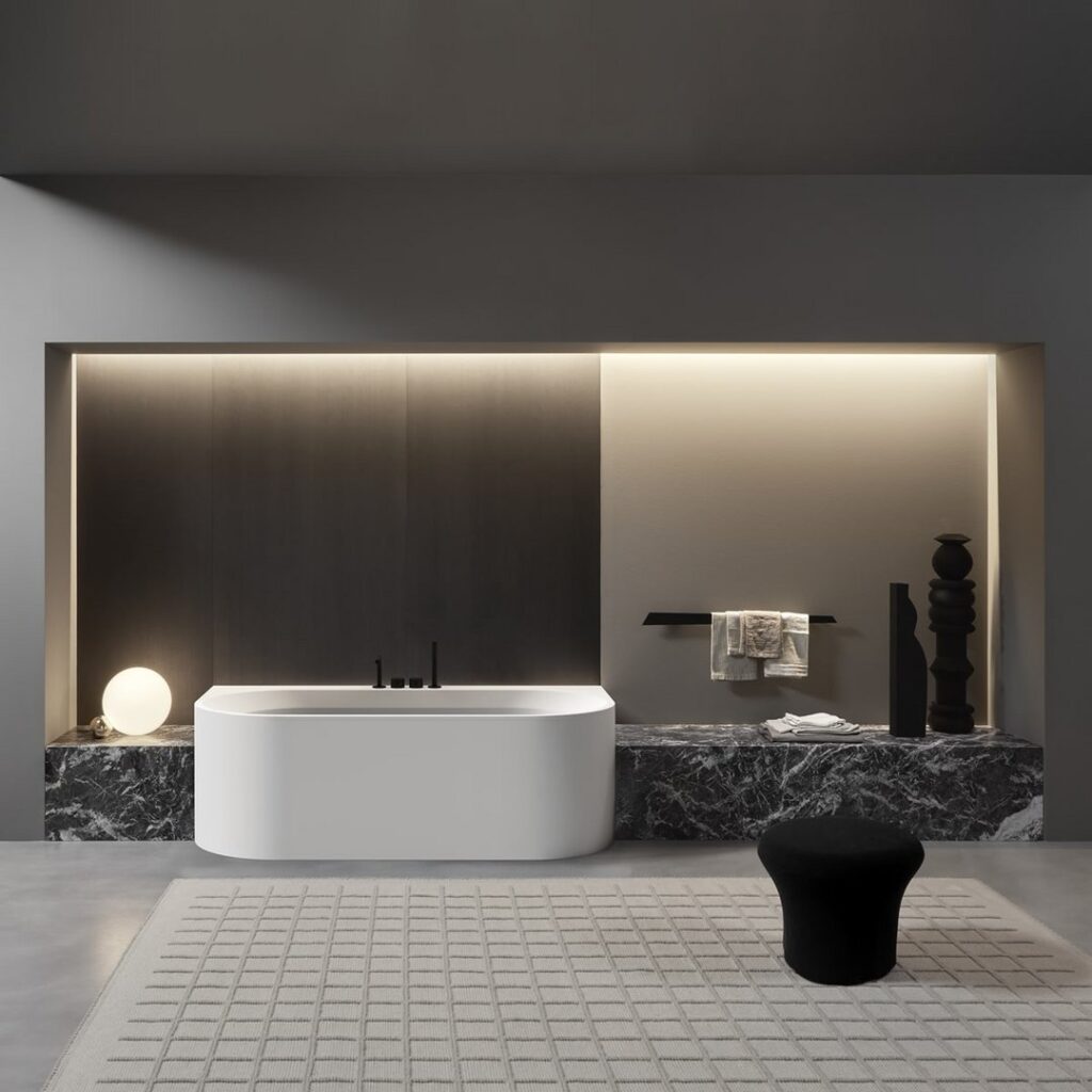 antoniolupi Oasi freestanding bathtub in contemporary bathroom, La Jolla showroom